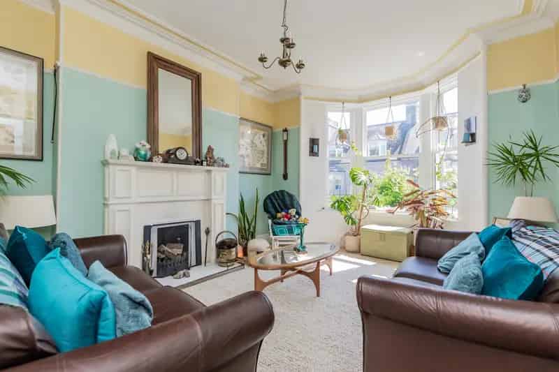 2-Bedroom Apartment in Aberdeen West End