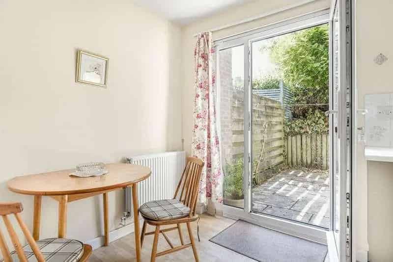 2 Bed House for Sale Near Ridgeway Shopping Centre