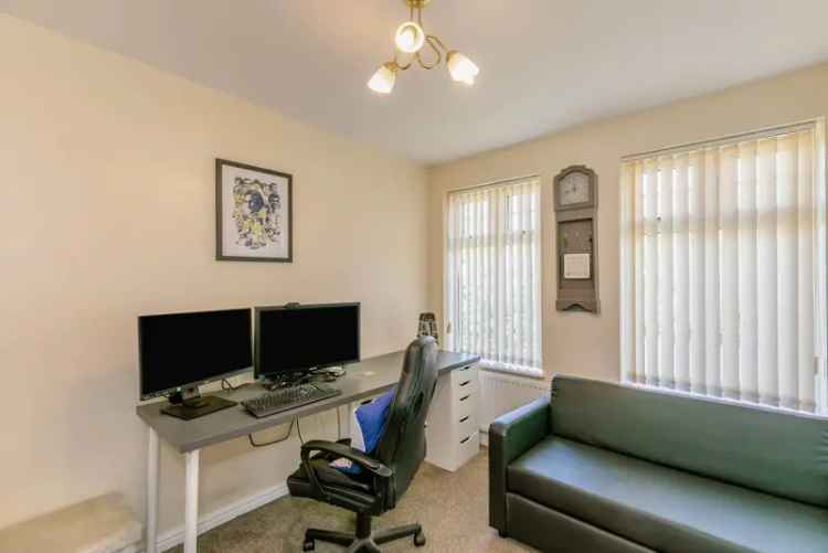 4 Bedroom Detached House to Rent