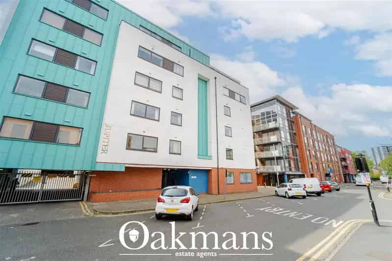 1 Bedroom Flat for Sale City Centre No Upward Chain