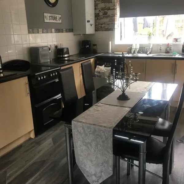 House For Rent in Birmingham, England