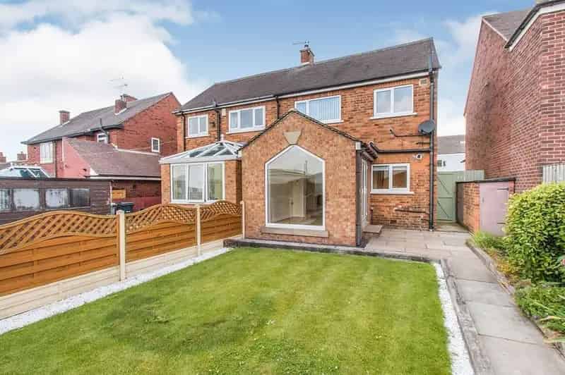 2 Bedroom End Terrace House for Sale Morley Leeds