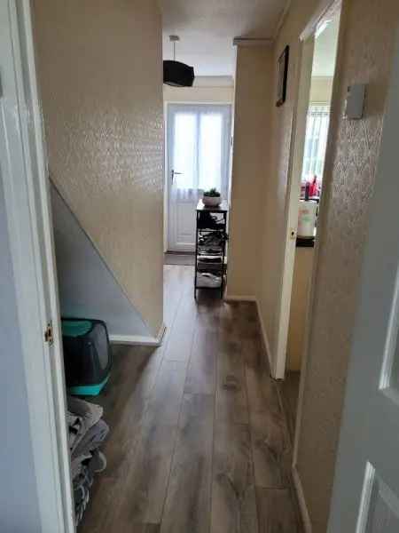 3 Bed End Terrace House Near Amenities