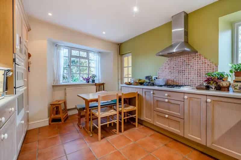 6 Bedroom Georgian Townhouse Chepstow