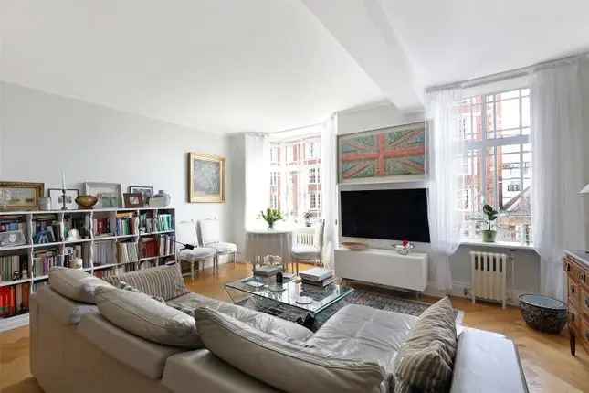 4 Bedroom Apartment for Sale in Queensway Bayswater W2
