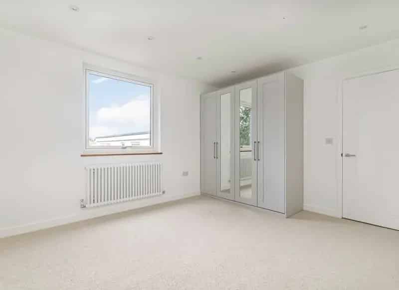 One Bedroom Penthouse Apartment Crouch End