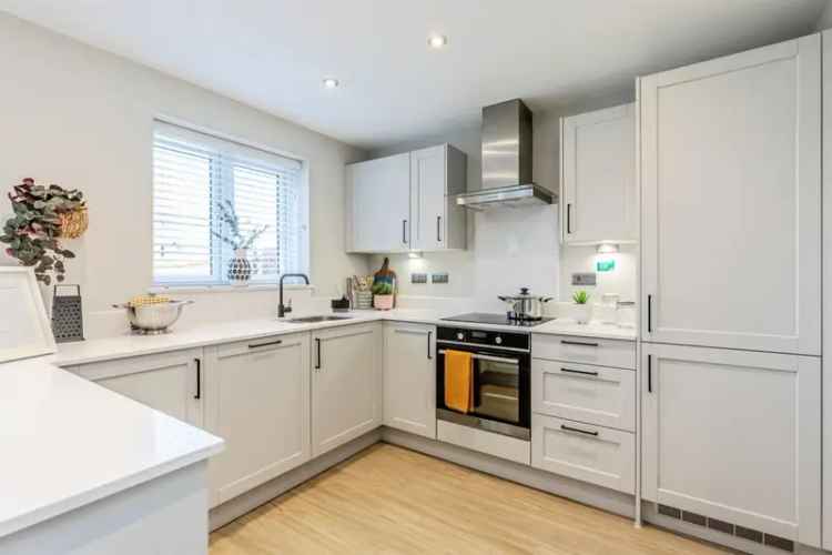 Gisburn Family Home: Four Bedrooms, Open-Plan Kitchen, En Suite