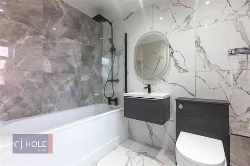 2 Bedroom Maisonette in East Bristol