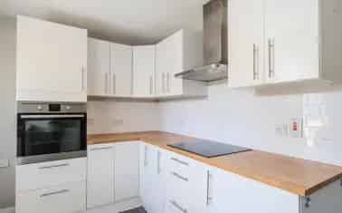 Detached Bungalow in Uffculme, 2 Beds, Quiet Cul-de-sac