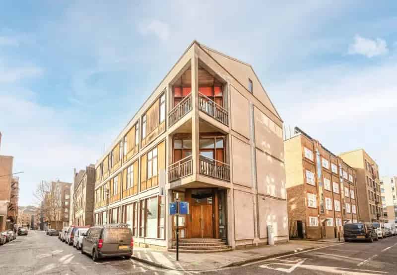 Serviced Offices for 86-90 People Flexible Terms