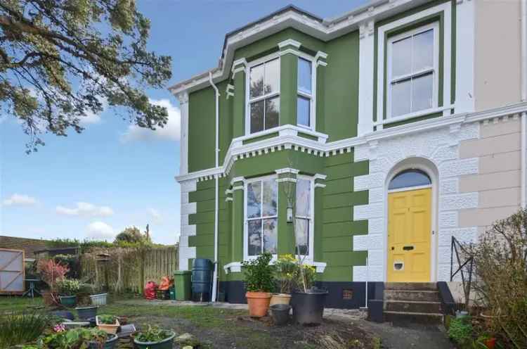 1 Bedroom Apartment for Sale in Falmouth, Cornwall