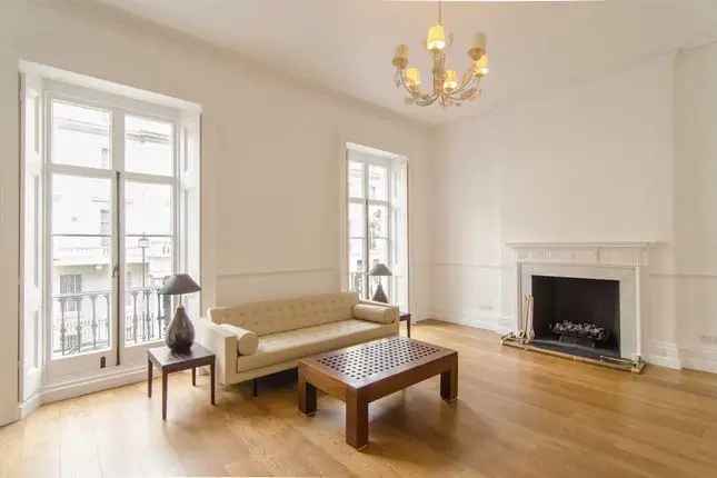 Maisonette to rent in Lowndes Street, London SW1X