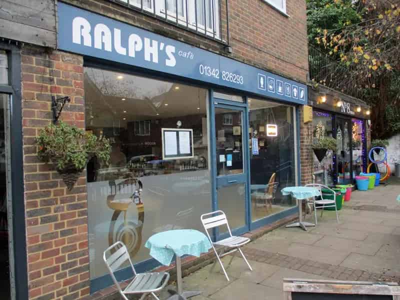 Retail Unit 712 sq ft 999 Year Lease Cafe