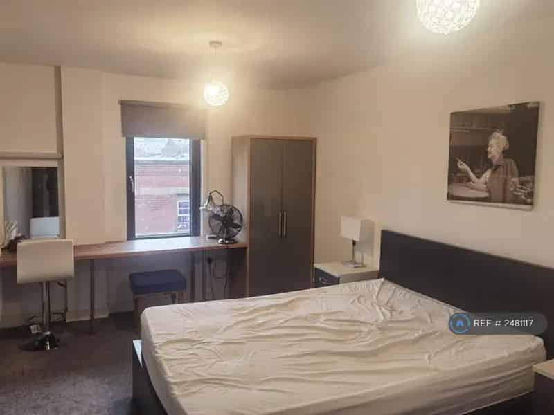 1 Bedroom Flat in Digbeth Near Chinatown and New Street Station