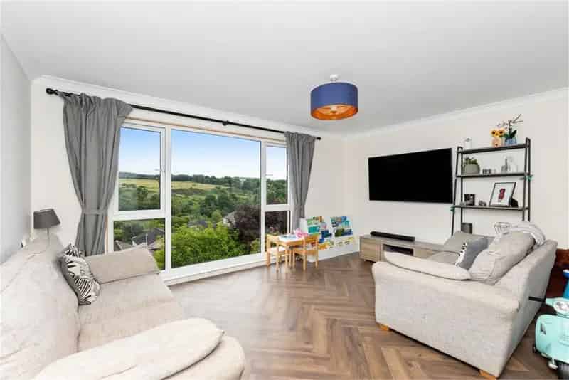 4 Bed Detached House with Breathtaking Views