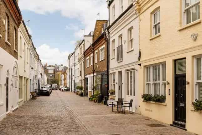 34 Bedroom Terraced House for Sale in South Kensington SW7