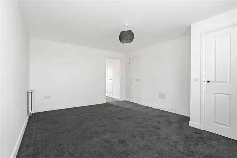 3 Bed Terraced House with Garden - Wallyford
