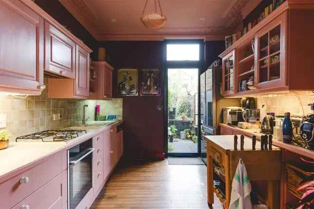 Victorian Home for Sale in Hackney