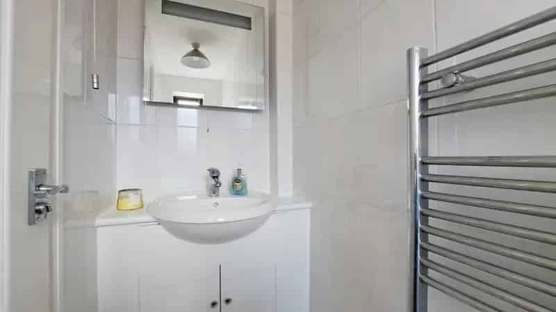 4 Bed Detached House For Sale - Spacious Family Home