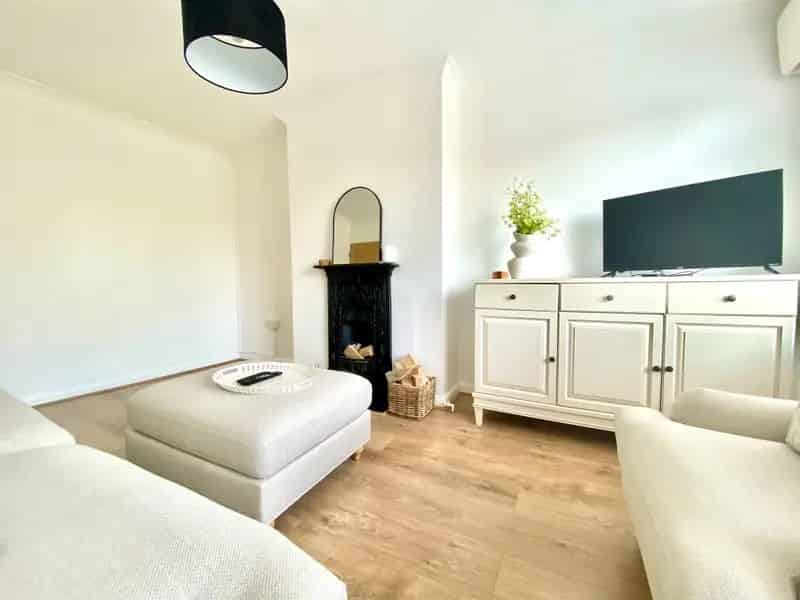 2 Bedroom Maisonette for Sale in Brentwood