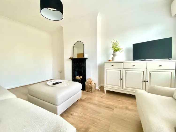 2 Bedroom Maisonette for Sale in Brentwood
