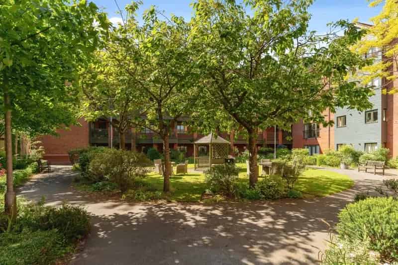 Bowling Green Court Retirement Apartments
