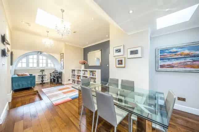 Luxury 3-Bedroom Flat for Sale in Wimbledon SW19