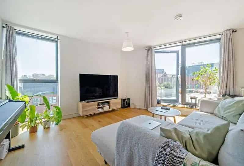 2 Bed Luxury Penthouse Apartment for Sale in BS3