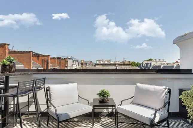 Luxury 3-Bed Penthouse Apartment Hyde Park Views