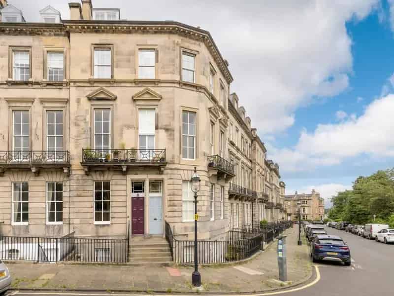 3 Bedroom Garden Flat to Rent - Dean Valley, Edinburgh