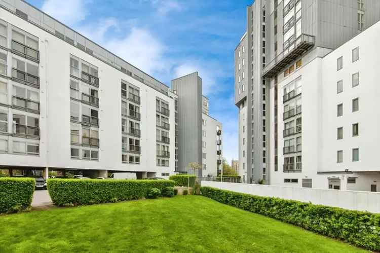 2 Bedroom Furnished Apartment Manchester M3 Available 26 04 2025