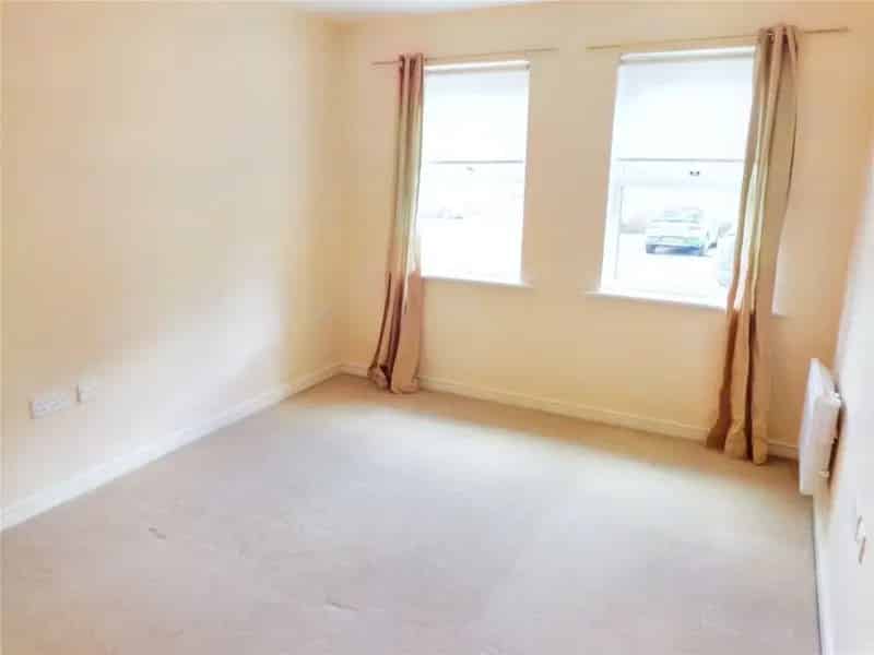 One Bedroom Ground Floor Apartment For Sale in Whitehall Development