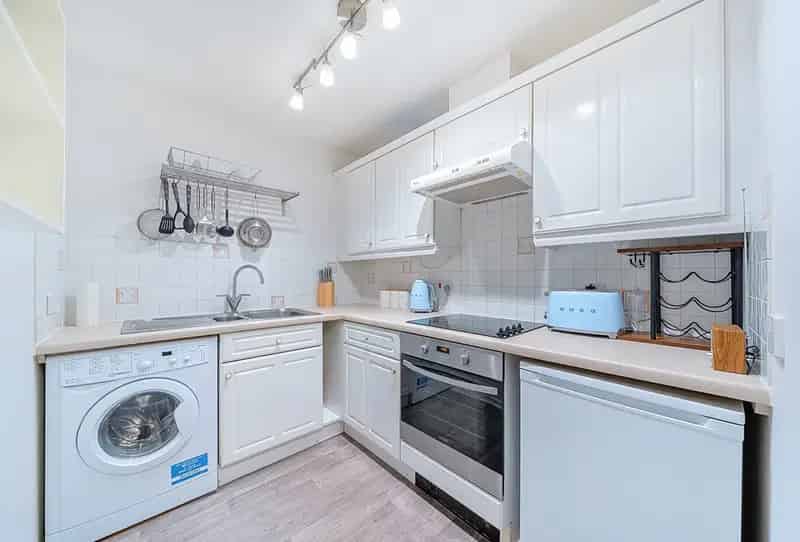 1 Bedroom Apartment for Sale Lakeside Development Riverhead