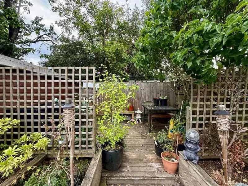 3 Bed House for Sale Leigh-on-Sea West Facing Garden Off Street Parking
