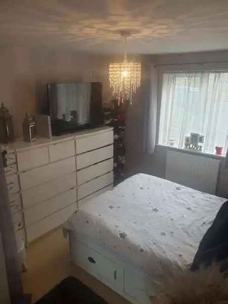 Flat For Rent in Colchester, England