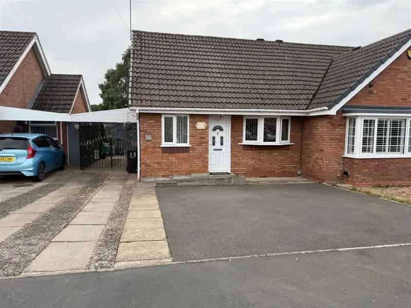 1 bedroom Bungalow
 For Sale