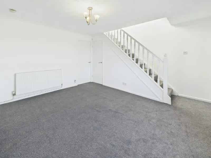 2 Bed House in Winstanley - Freehold - Refurbished