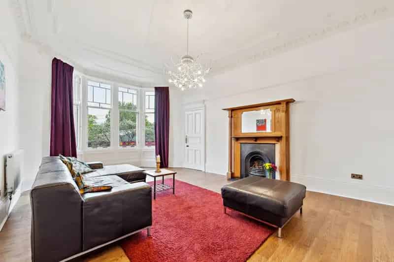 4 Bedroom Flat for Sale in Hyndland West End