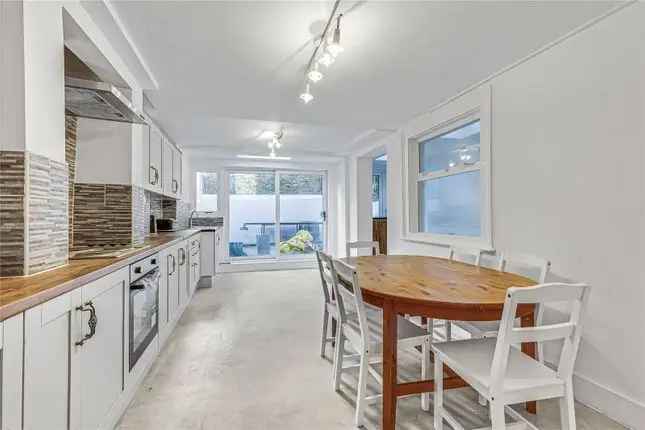 Terraced house to rent in Clitheroe Road, London SW9