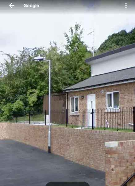 Bungalow For Rent in Sheffield, England