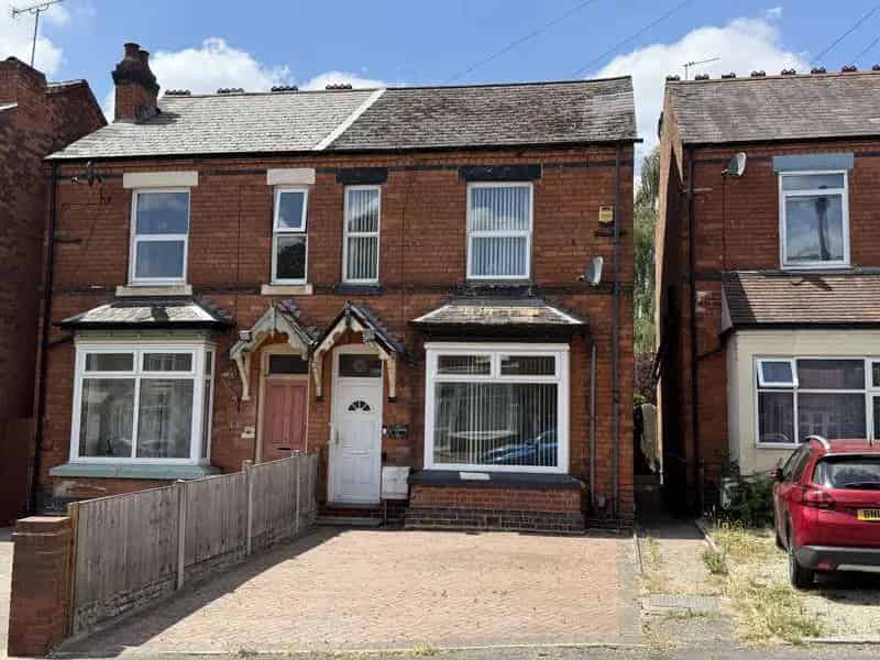 3 Bedroom Semi-Detached House For Sale