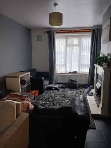 3 Bed House with Newly Fitted Bathroom and Attic Conversion