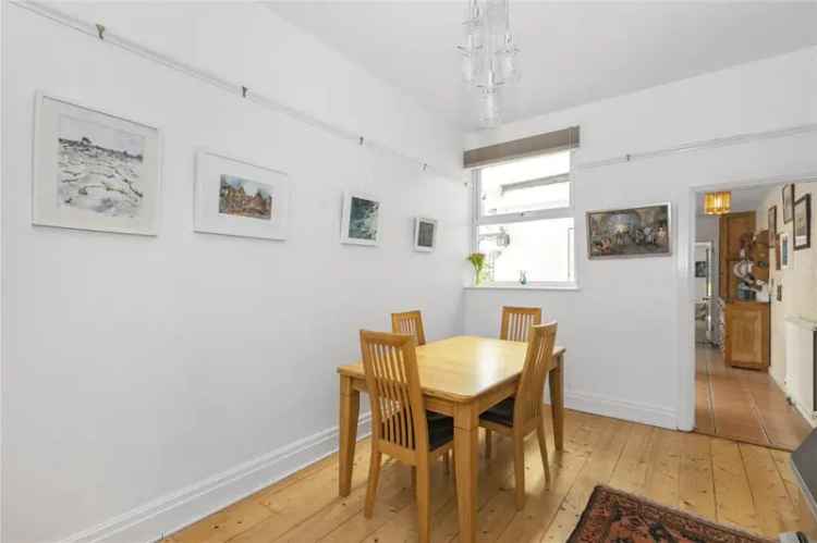 3 Bedroom Apartment for Sale - Garden Flat