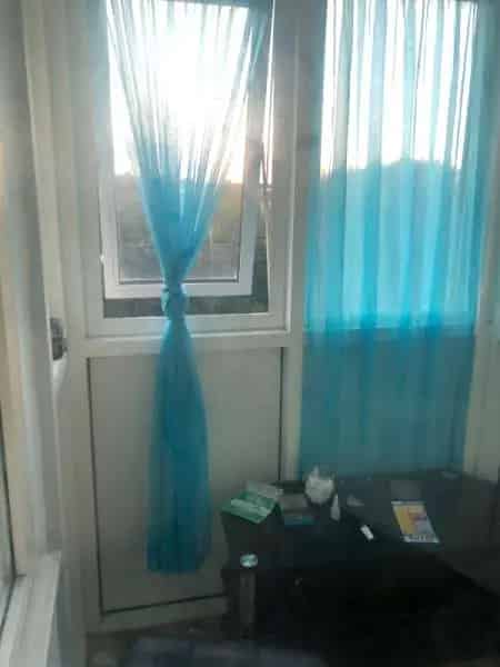 Flat near Schools Train Stations and Shops