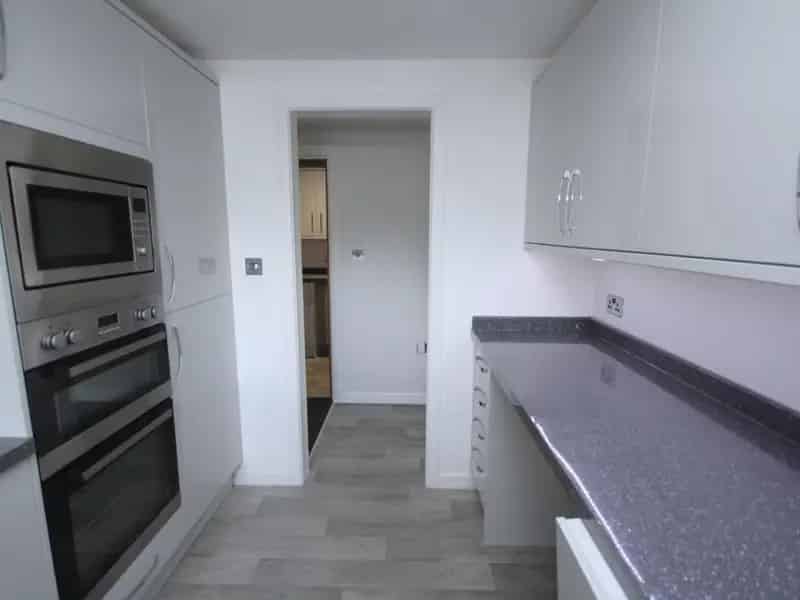1 Bed Flat for Sale Poole Park Near Town Centre Cash Buyers