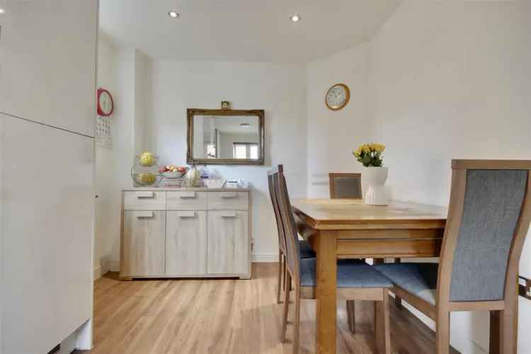 3 Bedroom Semi Detached House to Rent Near St Mary's Hospital