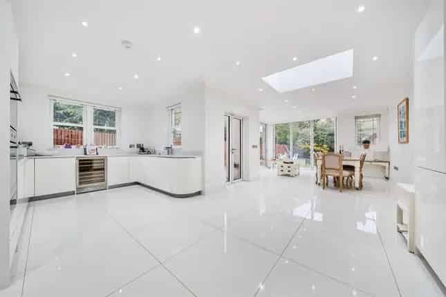 Semi Detached House for Sale in Kingston Upon Thames