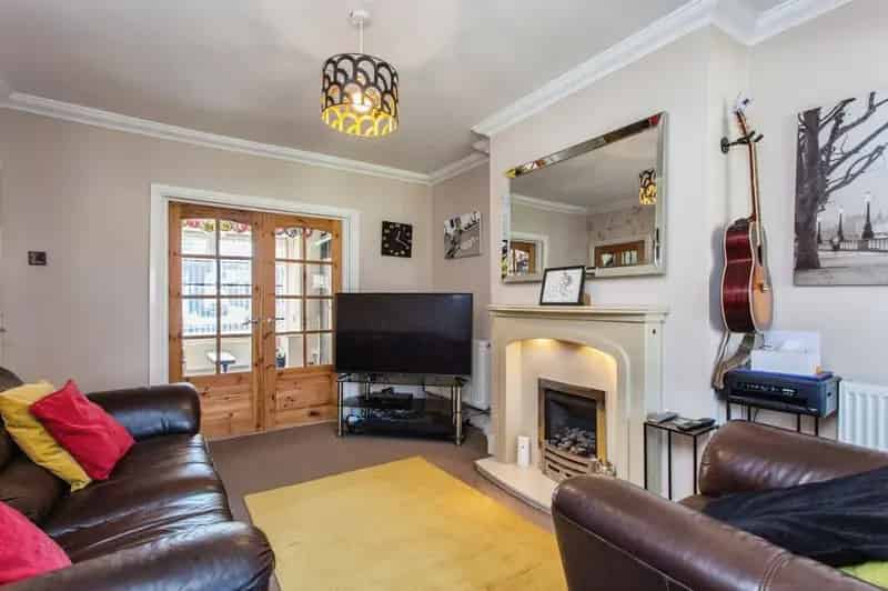 3 Bedroom Semi Detached House Wigan Great Manchester WN3