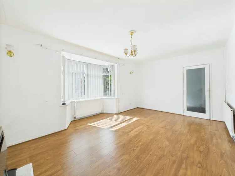 3 Bed Freehold House - Great Family Home Potential