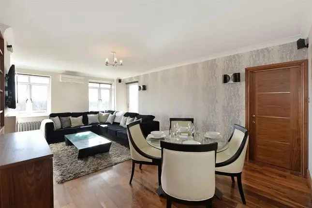 Flat to rent in Lancaster Gate, London W2